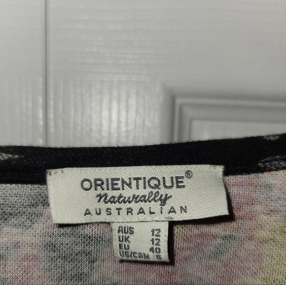 Orientique Patterned Top - Picture 3 of 7